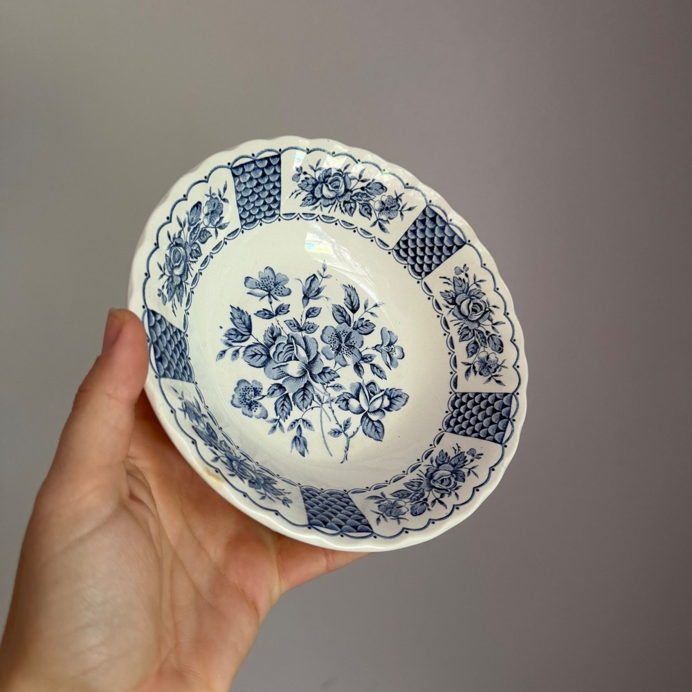 Vintage Myott Melody Blue White Floral Ironstone Bowl England 1982 6.5in